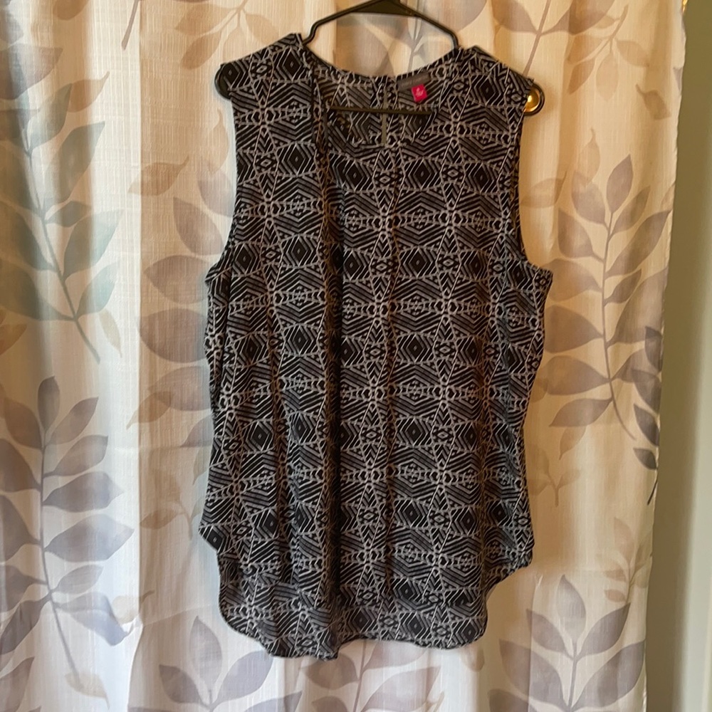 Women’s Dressy Top